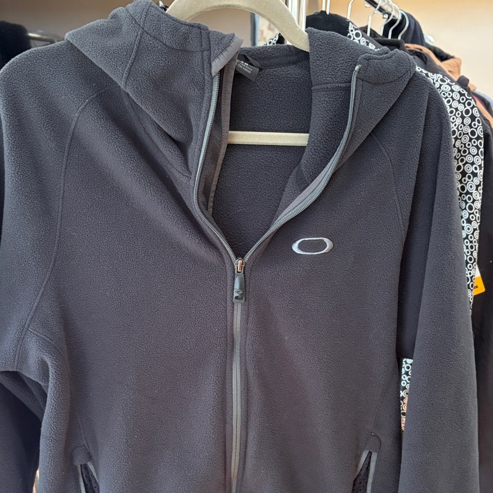 Oakley mens Dark Gray Hooded Full-Zip Fleece Jacket